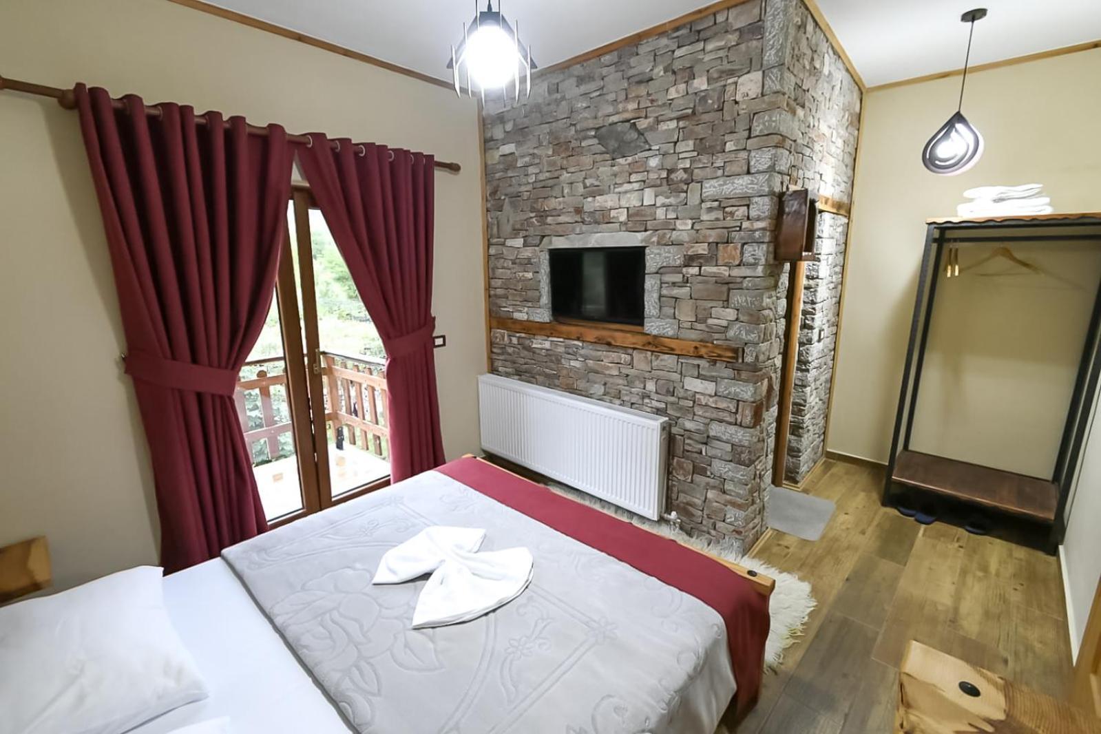 Bujtina Shkodrani Bed & Breakfast Voskopoje Exterior photo