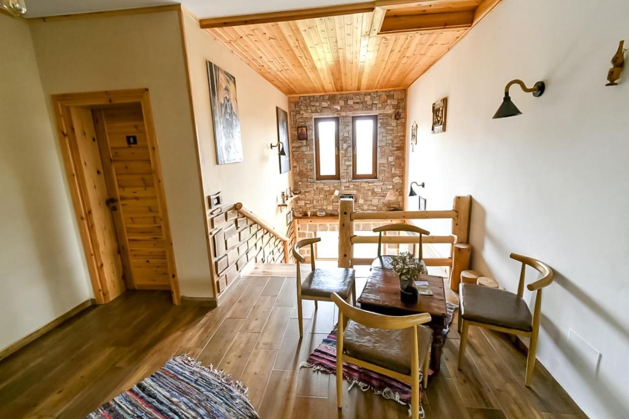 Bujtina Shkodrani Bed & Breakfast Voskopoje Exterior photo